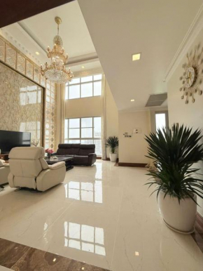 Top Luxury Penthouse Starhill